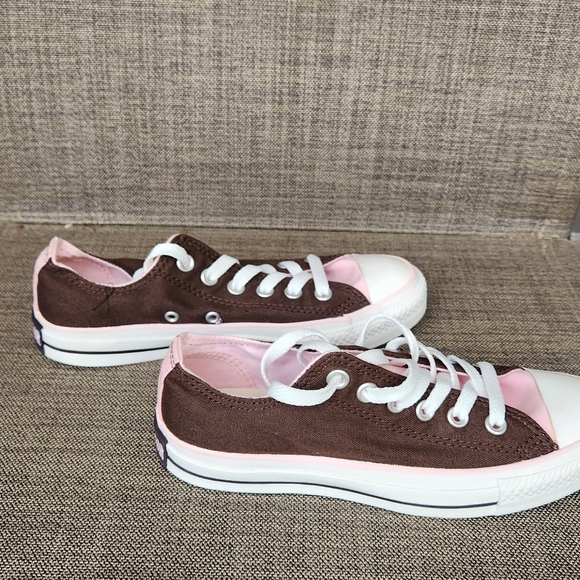 New Converse Pink and Brown low - Picture 4 of 5